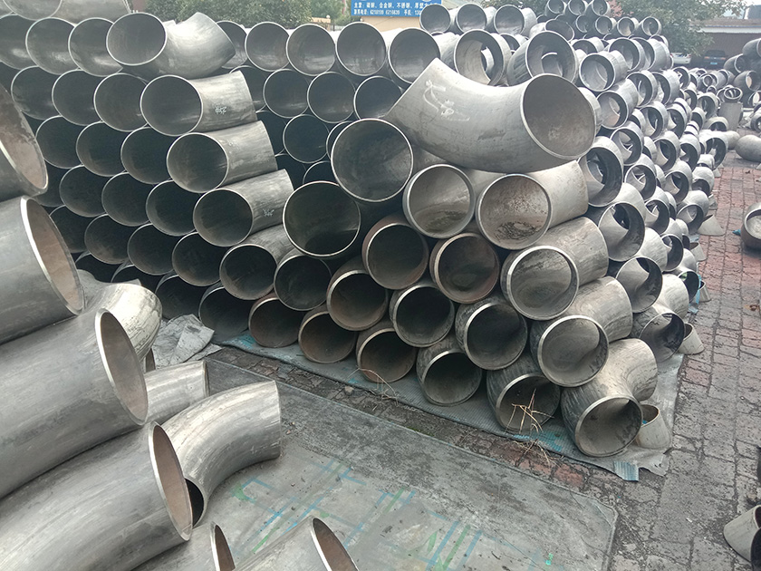 优质不锈钢弯头清洗时应注意什么