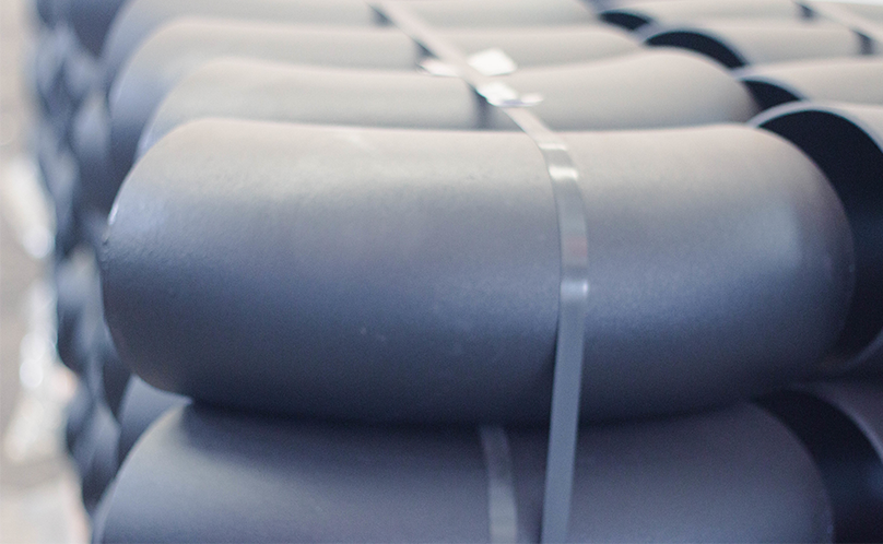 管件的耐腐蚀性能：材料和涂层