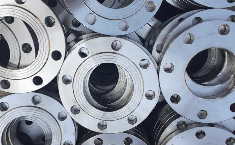 法兰在管道系统中的作用及选型要点